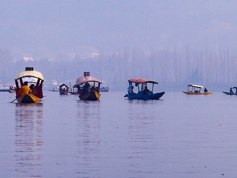 Kashmir Family Tour Package